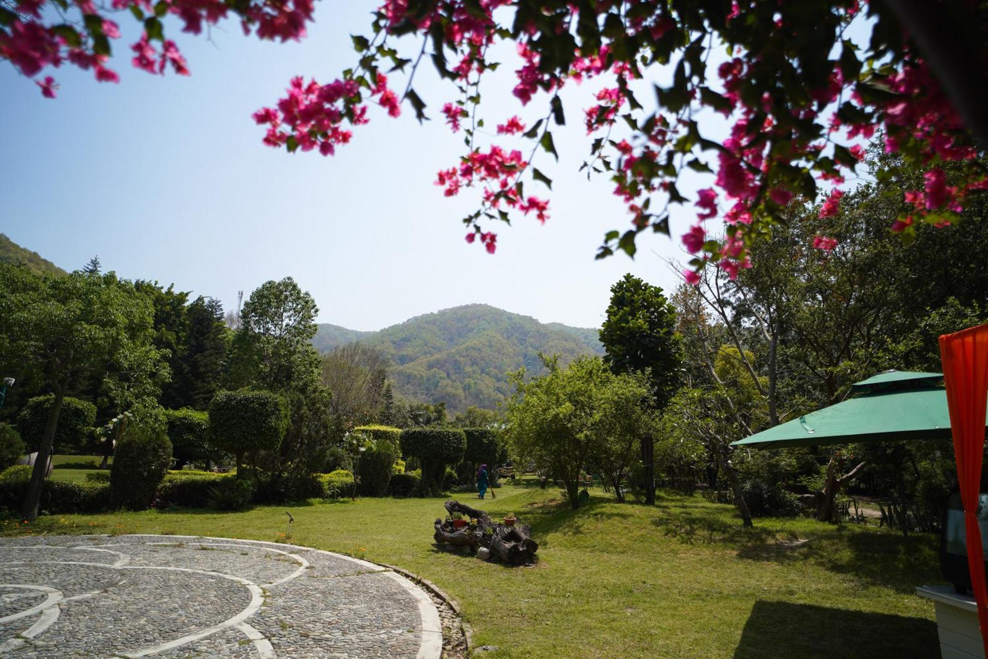 The Solluna Resort Garjia Exteriör bild